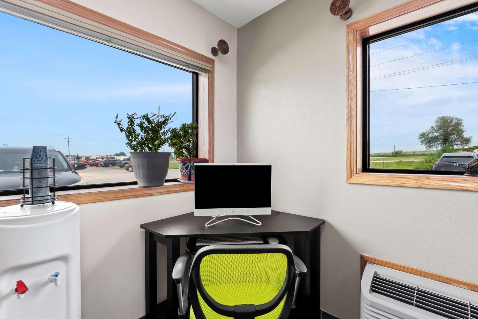 Surestay Hotel By Best Western Manchester Экстерьер фото