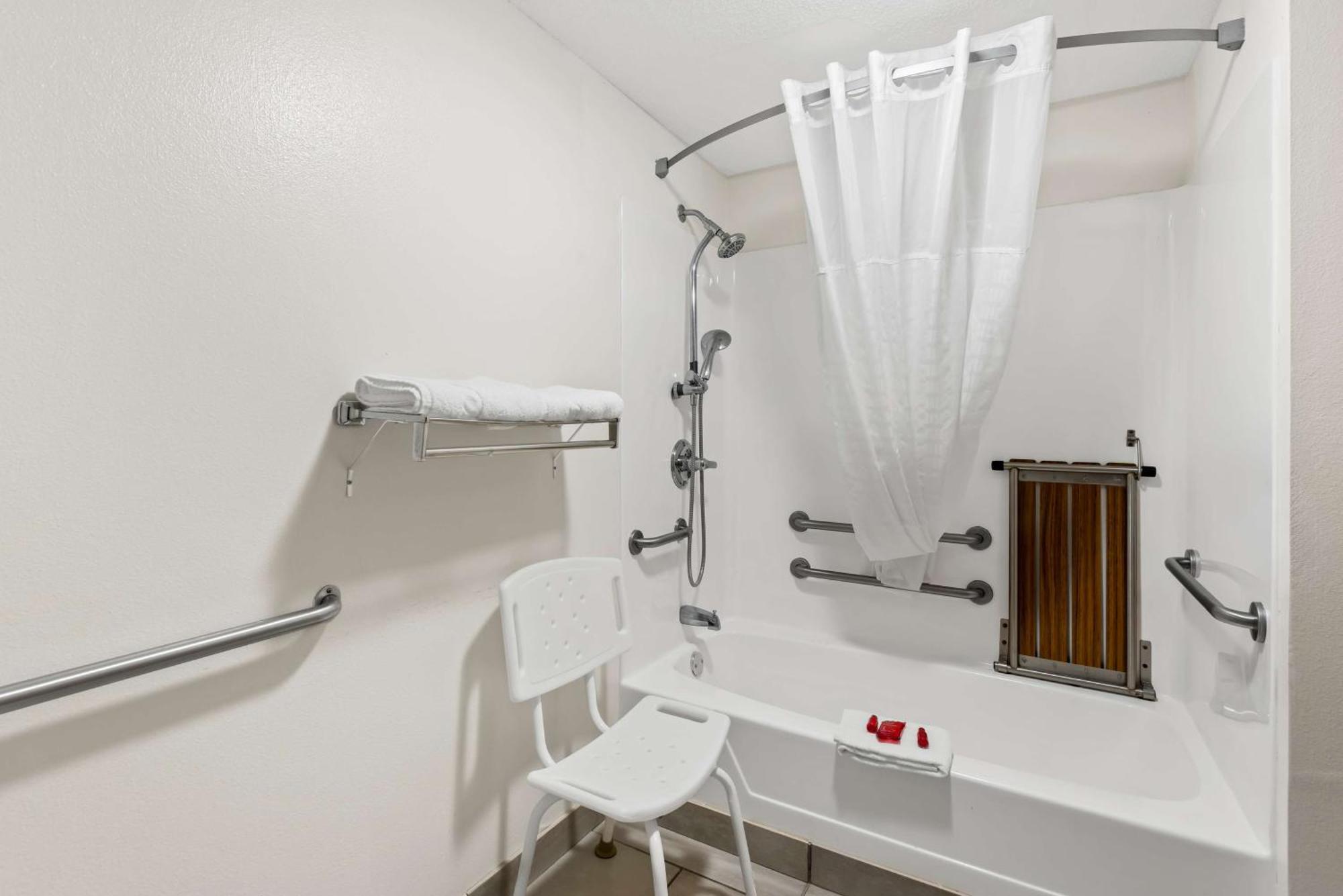 Surestay Hotel By Best Western Manchester Экстерьер фото