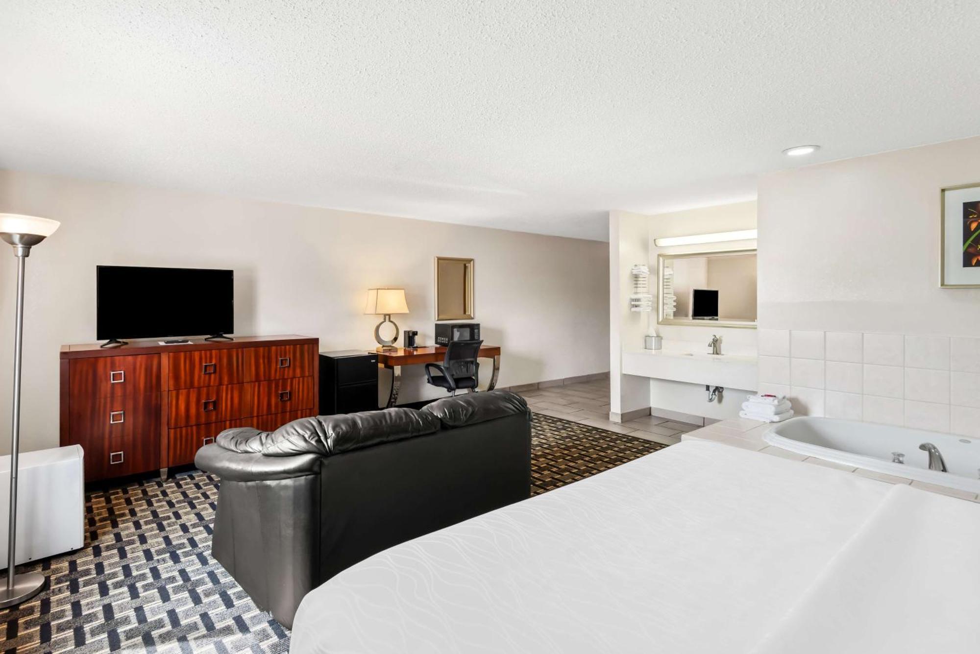 Surestay Hotel By Best Western Manchester Экстерьер фото