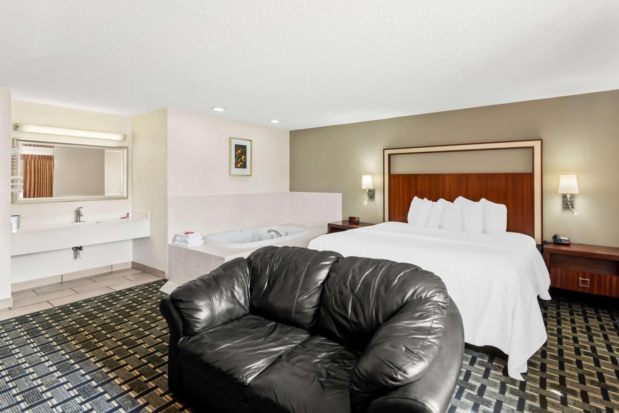 Surestay Hotel By Best Western Manchester Экстерьер фото